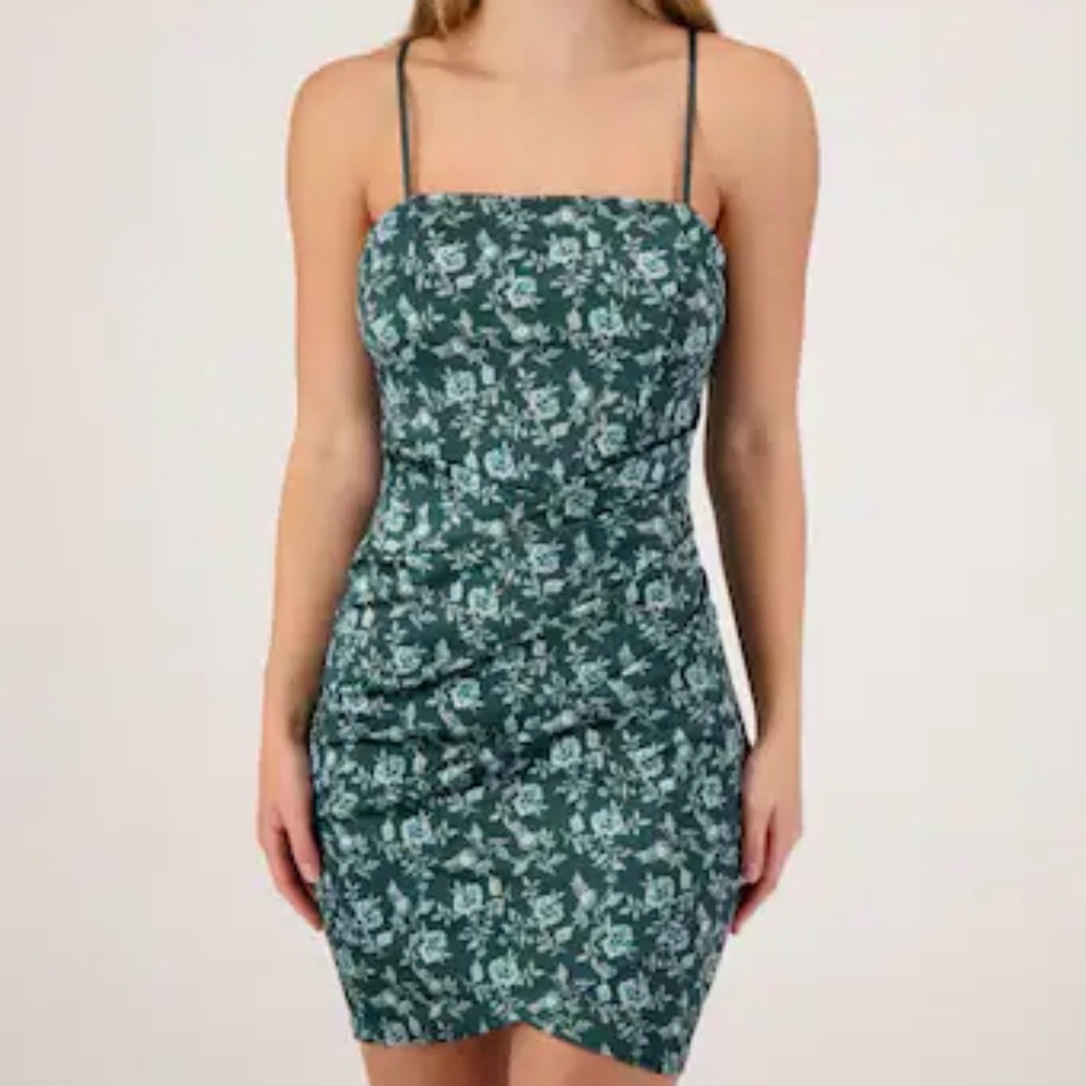Honey and Rosie Junior’s Teal Floral Mini Dress. Size S Junior.